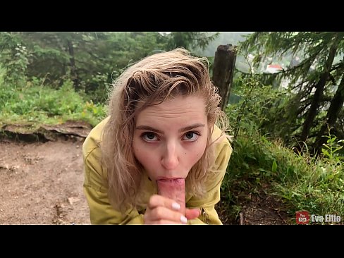 ❤️ Meedchen drénkt kum no engem ëffentleche Blowjob - Eva Elfi ❤❌ Porno bei eis ﹏