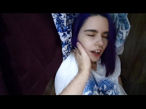 ❤️ Fannt meng Schwëster am Kleederschaf an huet hatt gehollef ❤❌ Porno bei eis ﹏